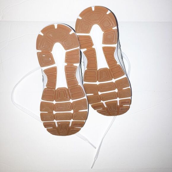 EXTRA WIDE New Balance 840 - Picture 5 of 5